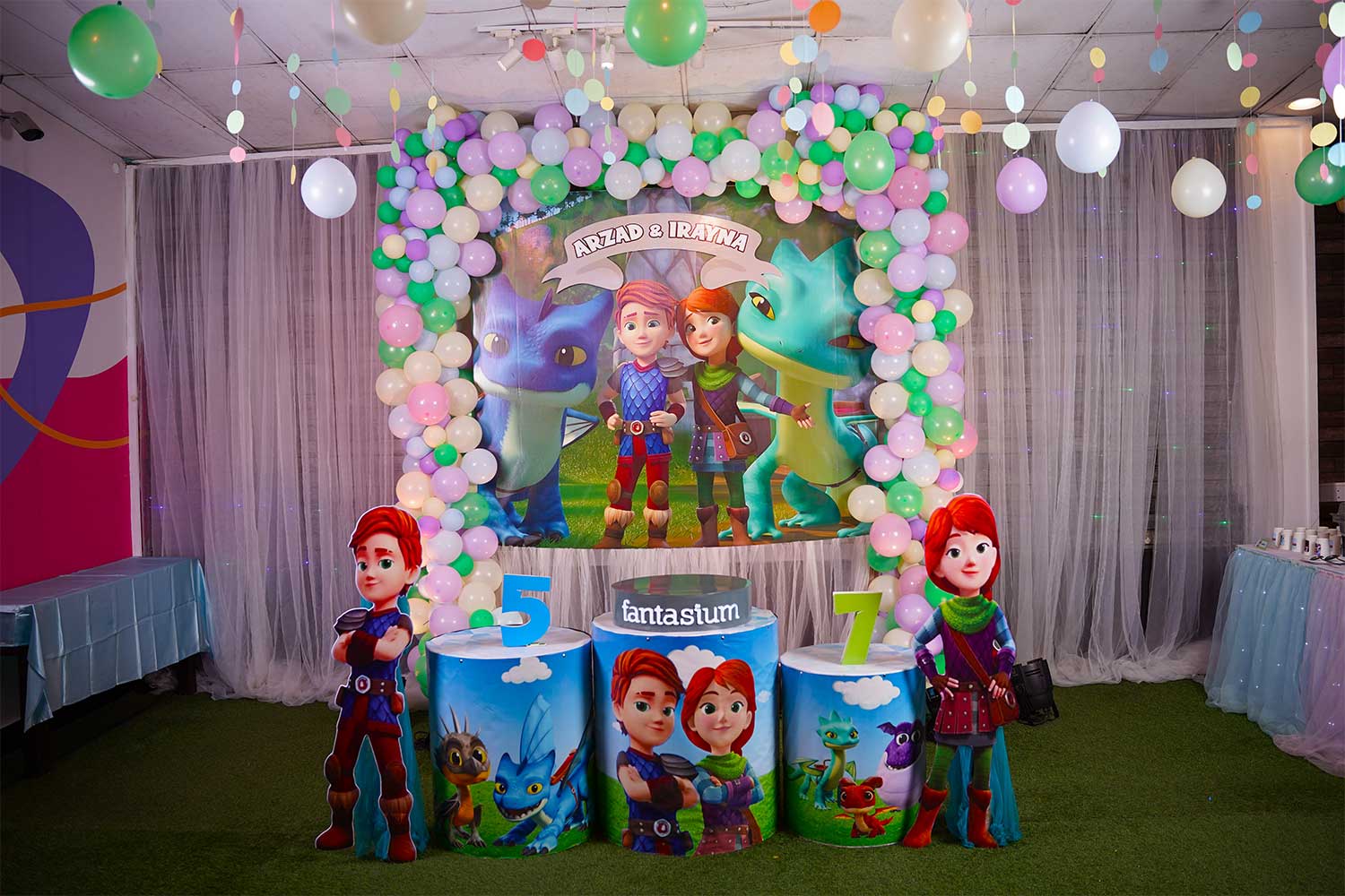Theme Decor